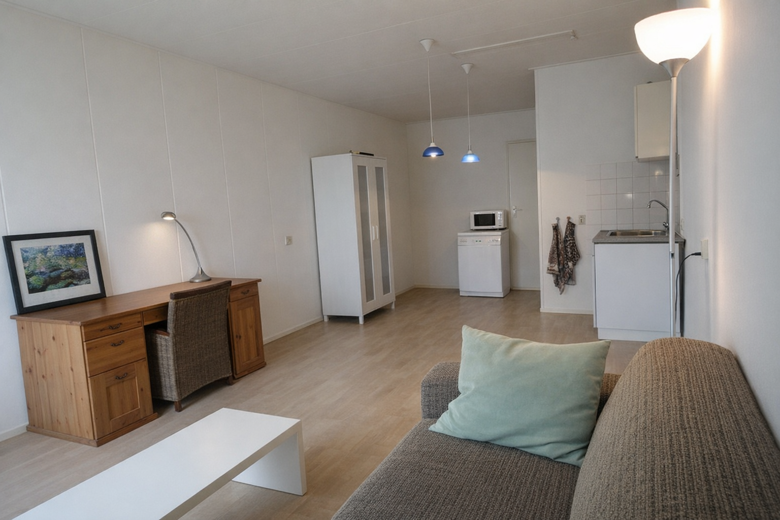 Woning aan de Oude Herengracht te Leiden | 1103.00EUR PM