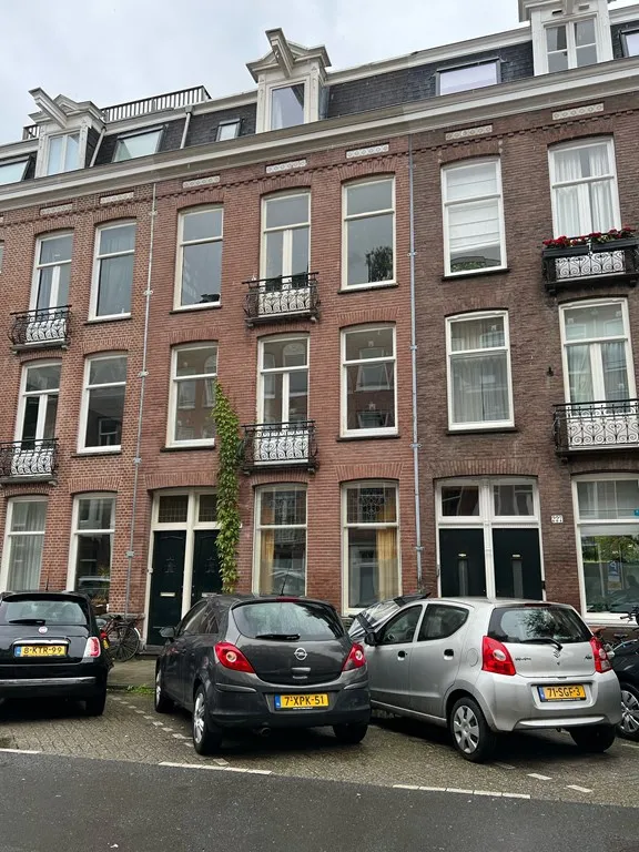 Woning aan de Eerste Helmersstraat te Amsterdam | 2900.00EUR PM