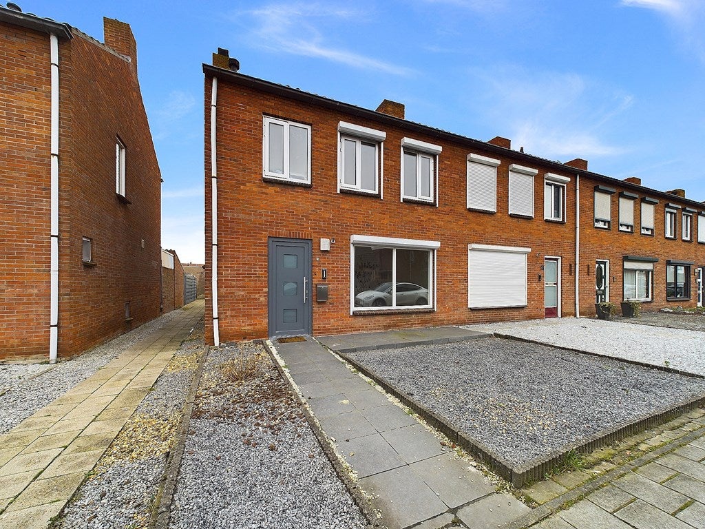 Vier Ambachtenstraat – huis – Sas van Gent