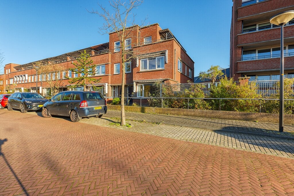 Waterlandsingel – huis – Den Haag | 2550.00 EUR