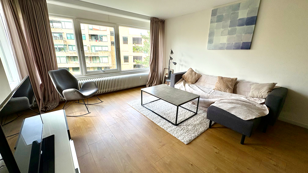 Woning aan de Burgemeester Patijnlaan te Den Haag | 2495.00EUR PM