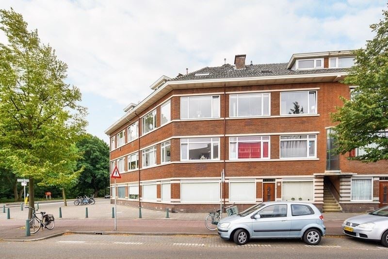 Woning aan de De Genestetlaan te Den Haag | 1925.00EUR PM