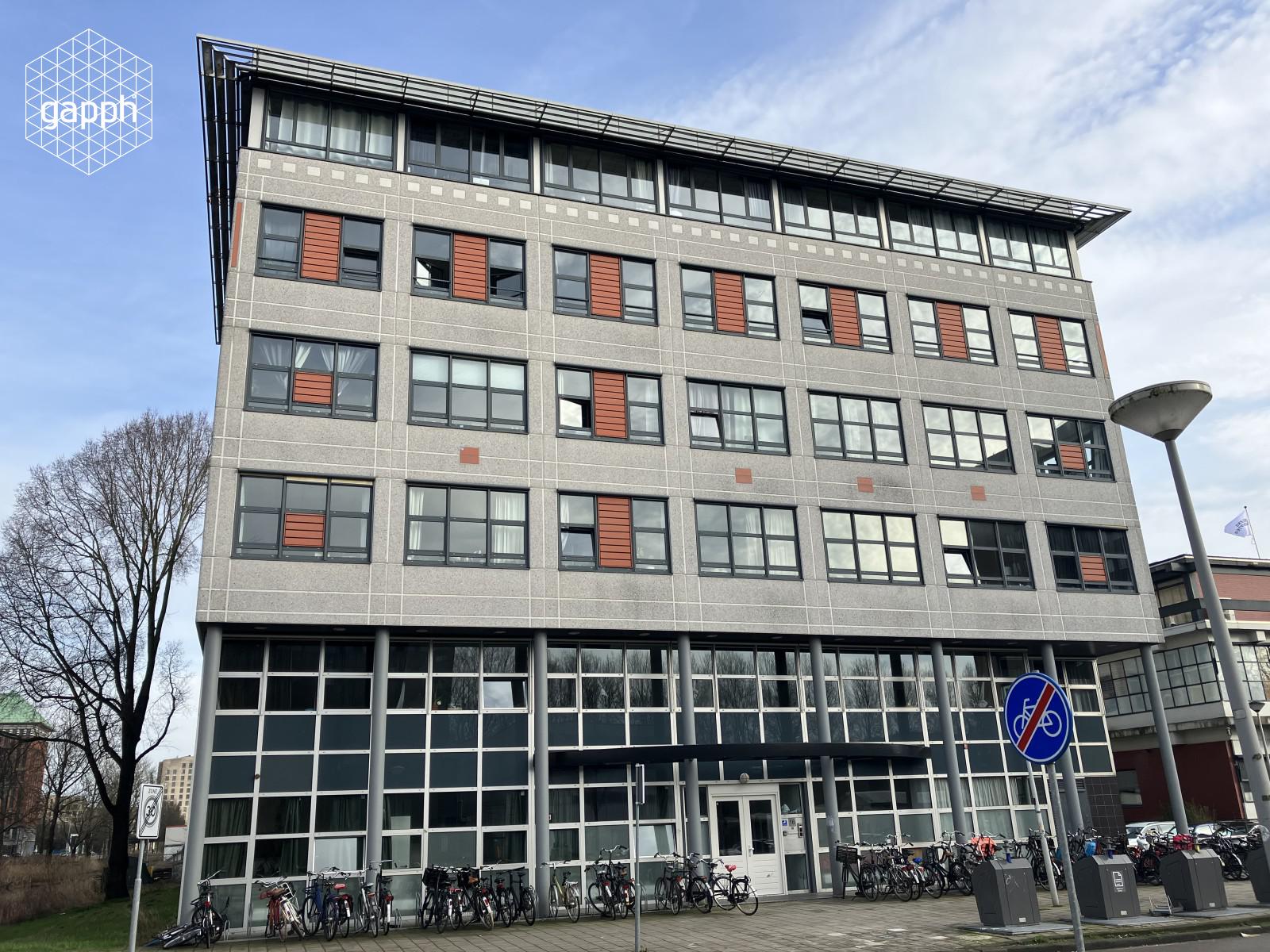 Woning aan de Koningin Wilhelminaplein te Amsterdam | 500.00EUR PM