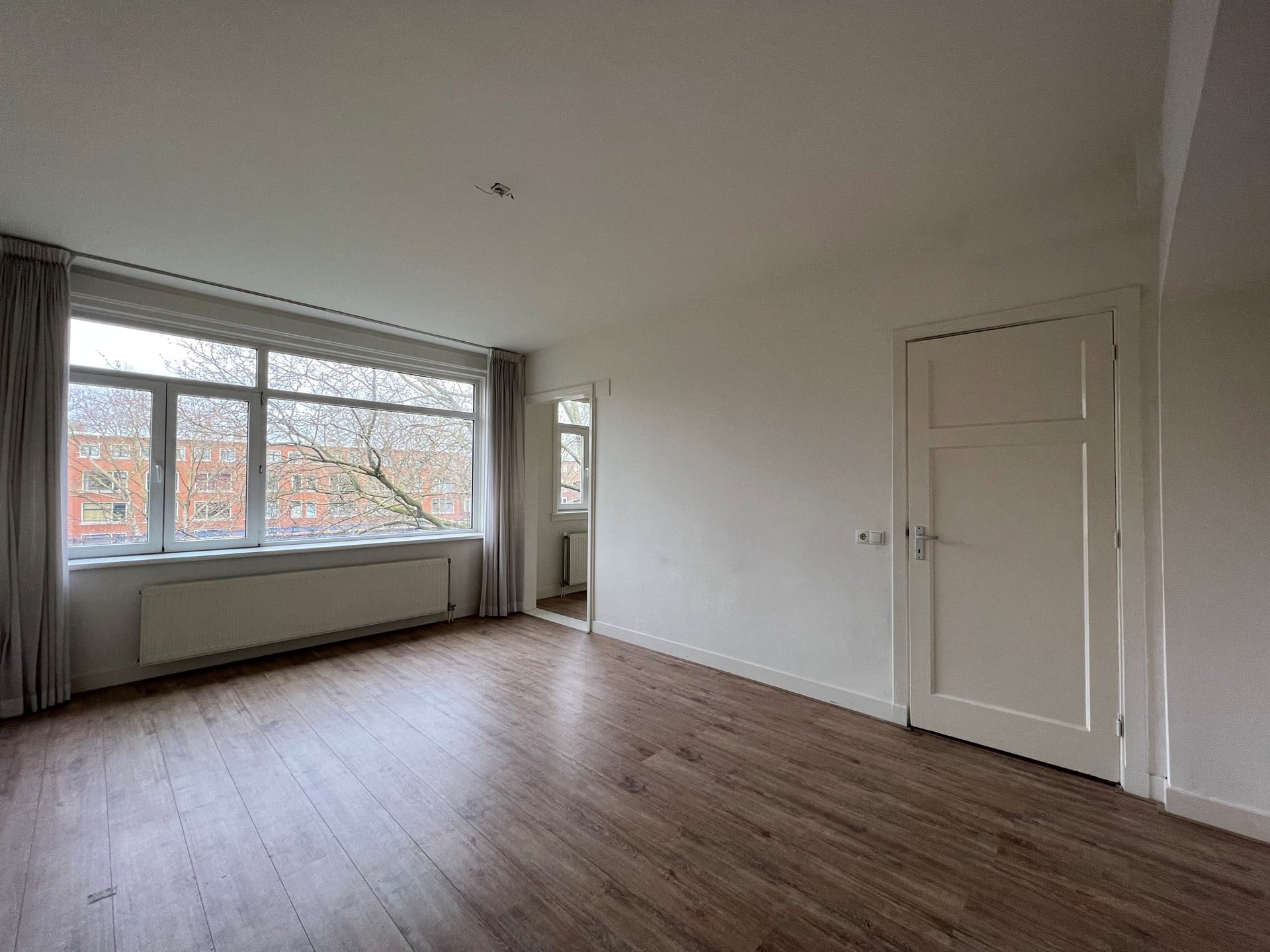 Woning aan de Mijnsherenlaan te Rotterdam | 1550.00EUR PM