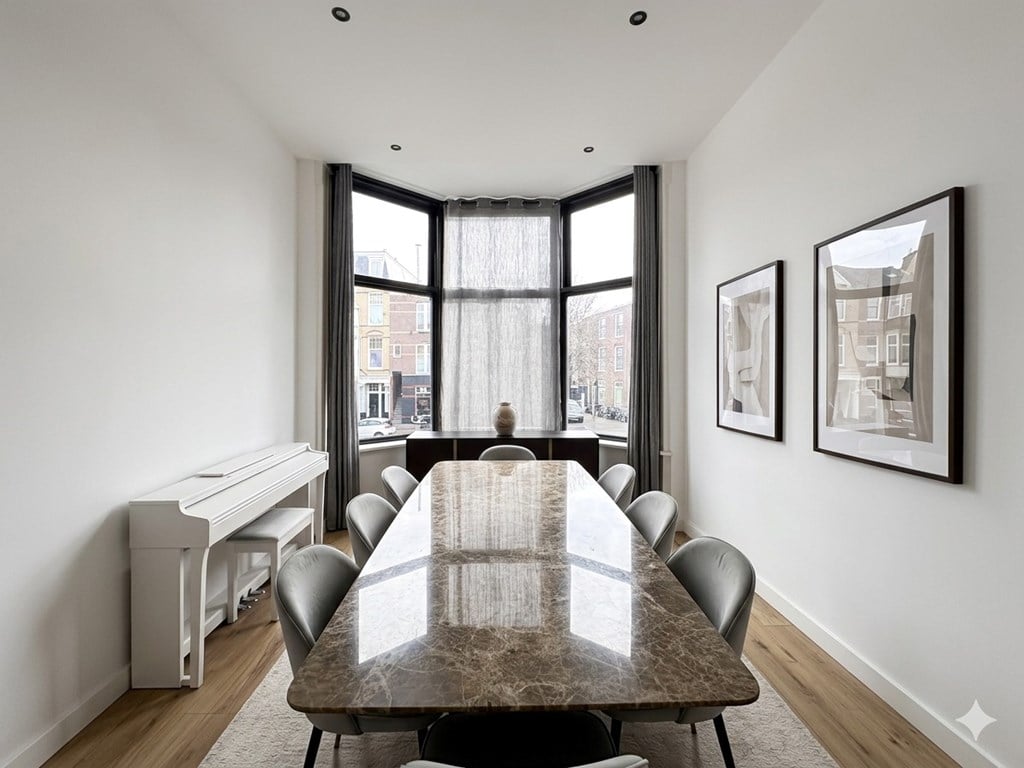 Woning aan de Valkenboslaan te Den Haag | 2495.00EUR PM