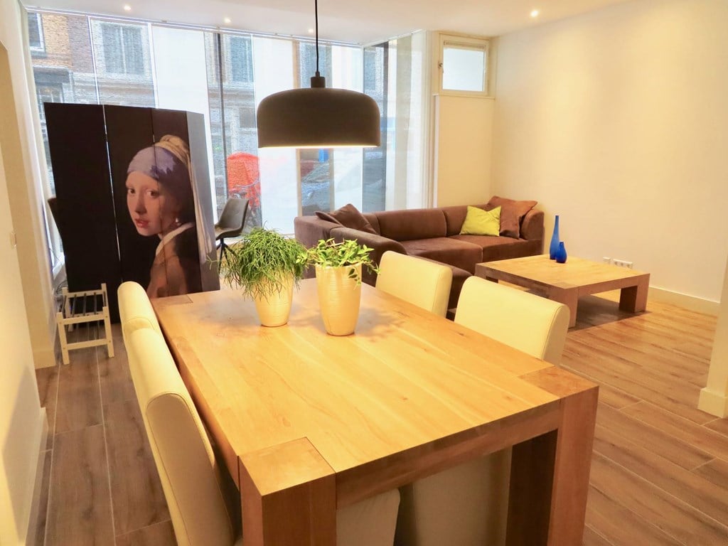 Woning aan de Witte de Withstraat te Den Haag | 2495.00EUR PM