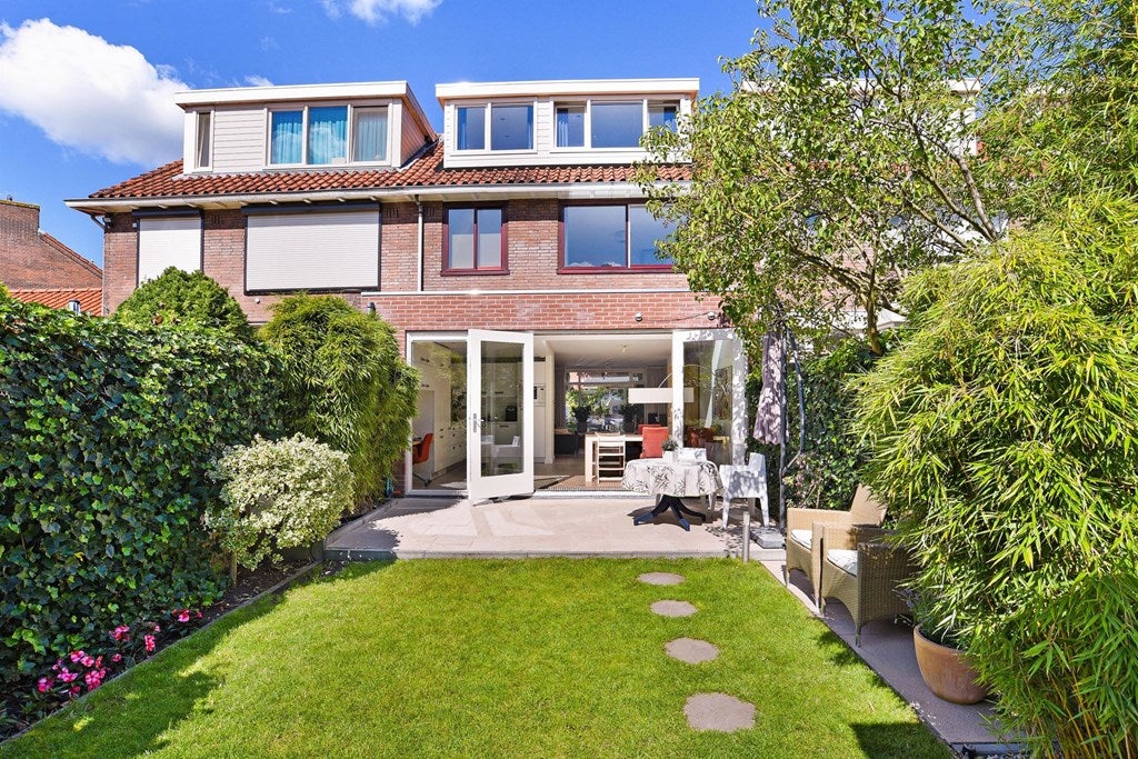 Jhr.Mr.Dr. H.A. van Karnebeeklaan – huis – Amstelveen | 3950.00 EUR