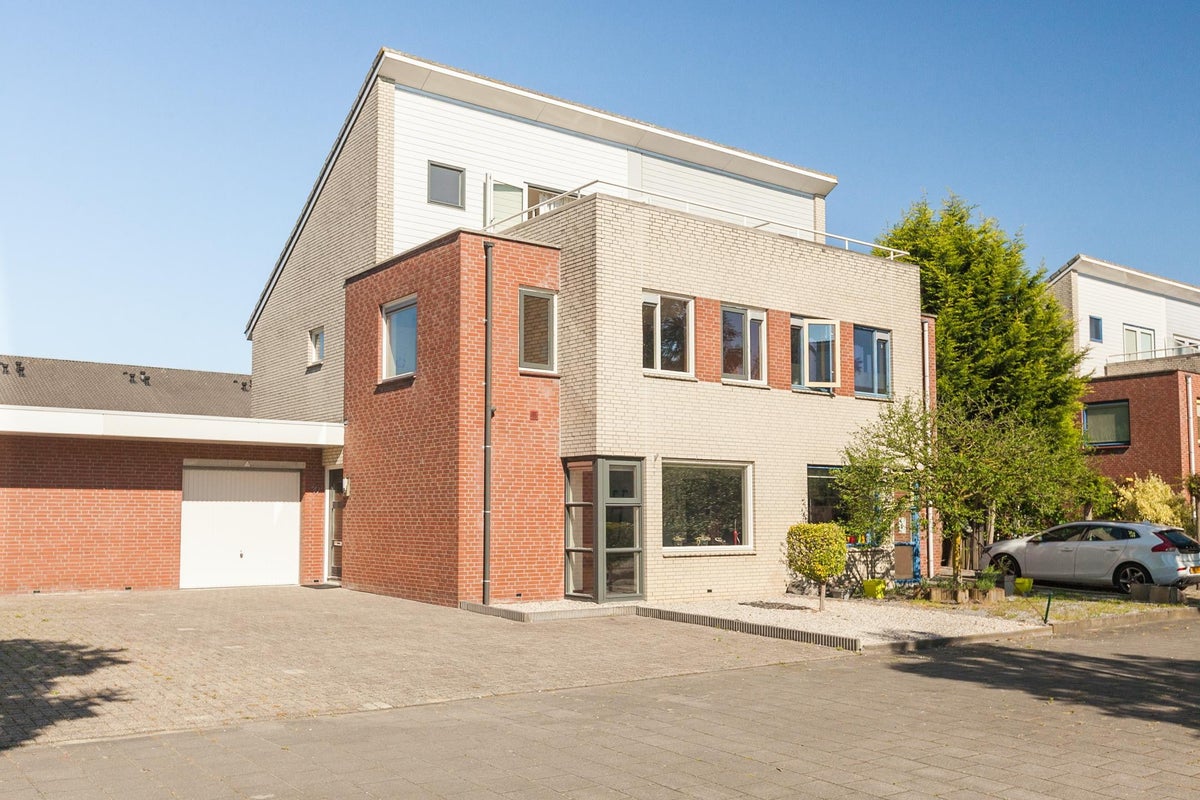 Oudenboschstraat – huis – Tilburg | 2275.00 EUR