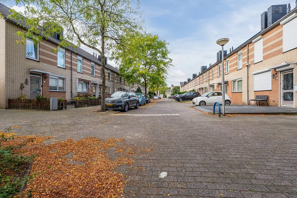 Schouw – huis – Diemen | 2010.00 EUR