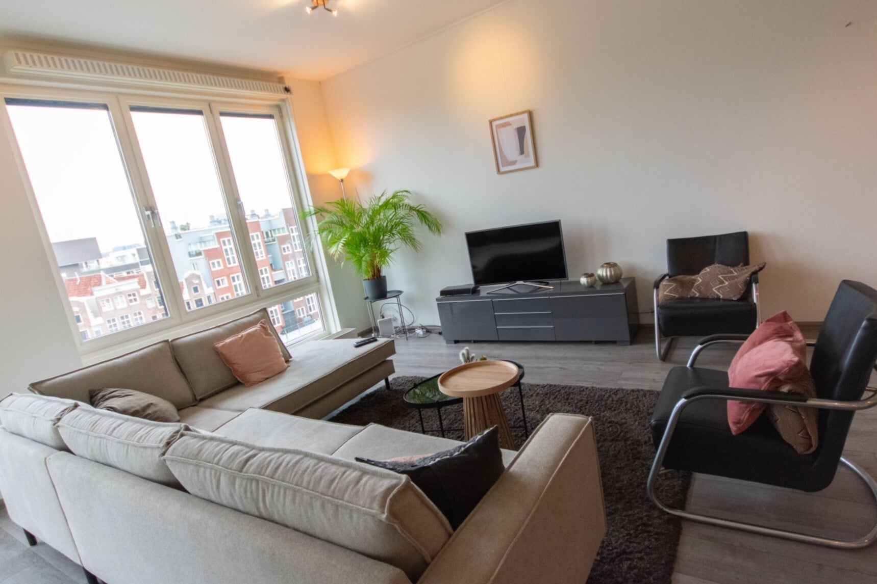 Woning aan de Anne Frankstraat te Amsterdam | 1280.00 EUR