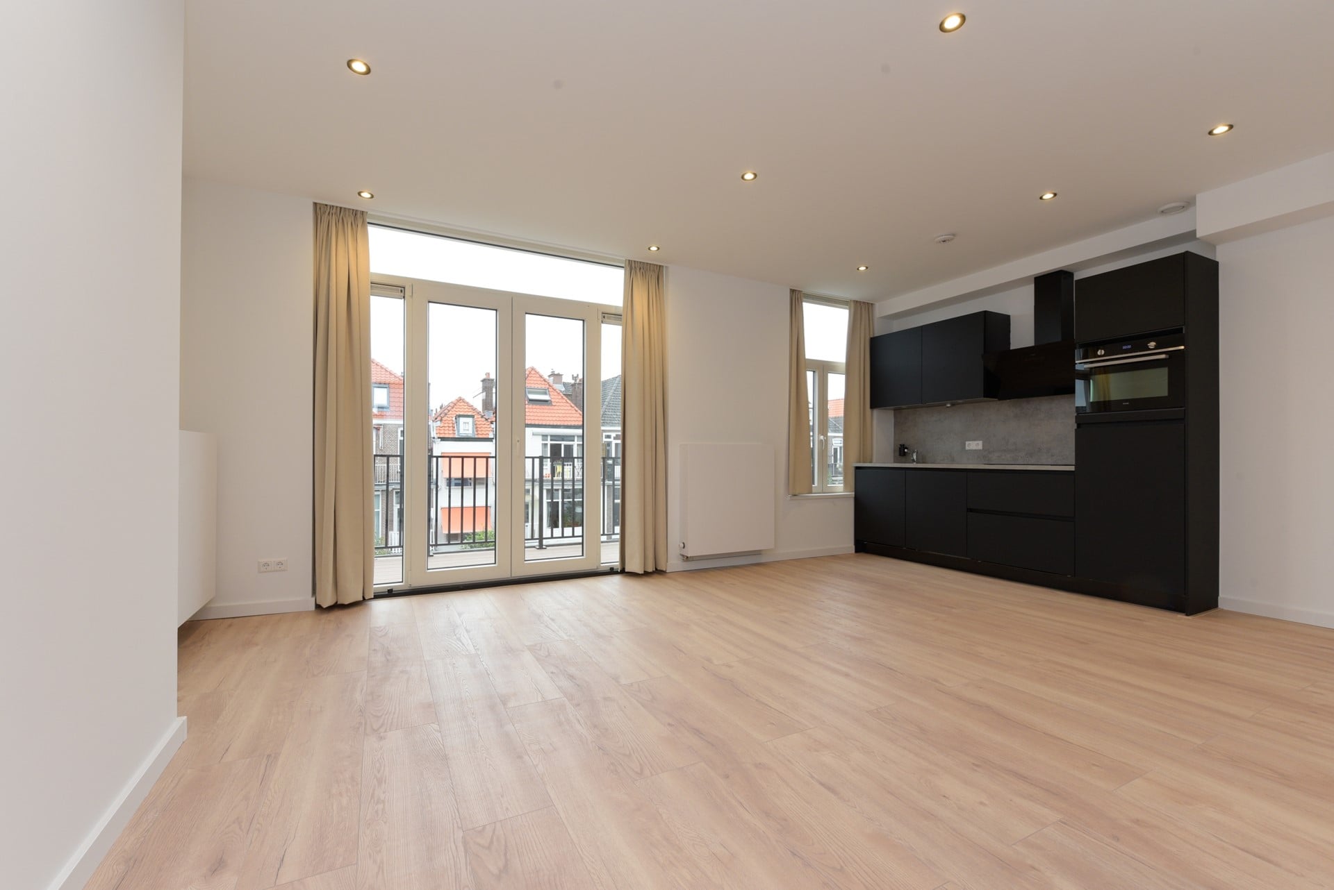 Woning aan de Copernicusstraat te Den Haag | 2700.00 EUR