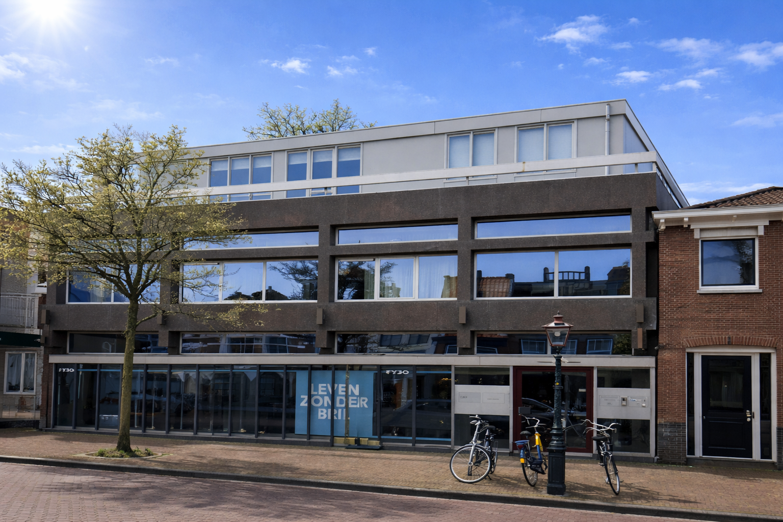 Woning aan de Doezastraat te Leiden | 2290.00 EUR
