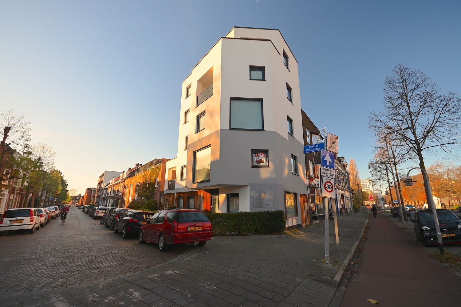 Woning aan de Helper Westsingel te Groningen | 1470.00 EUR