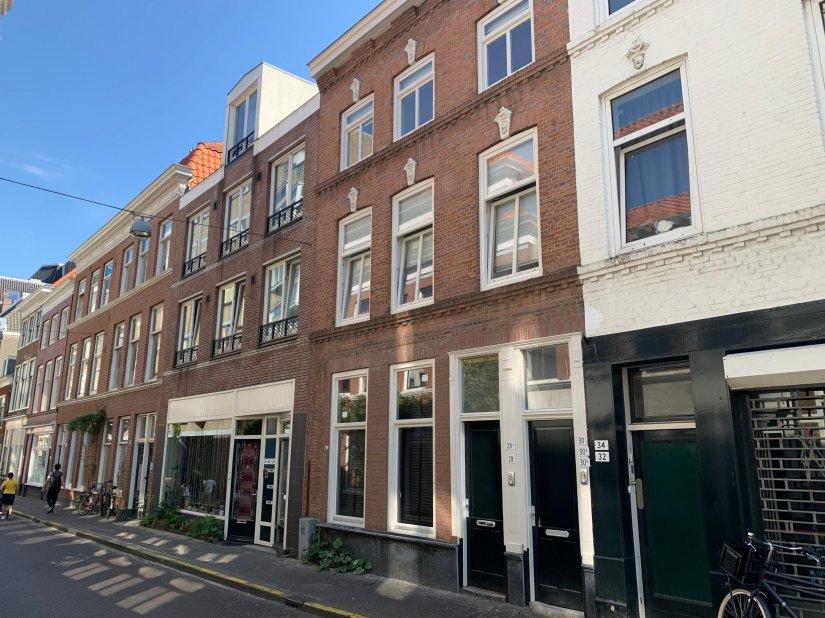 Woning aan de Herderstraat te Den Haag | 938.00 EUR