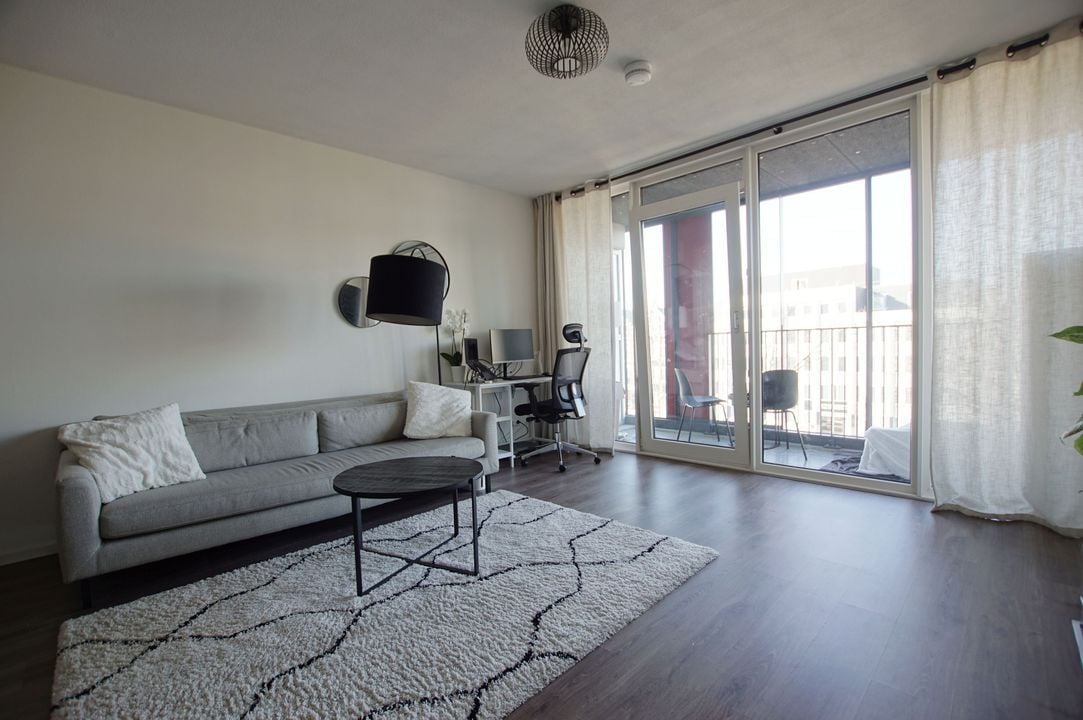 Woning aan de Kruisplein te Rotterdam | 1800.00 EUR