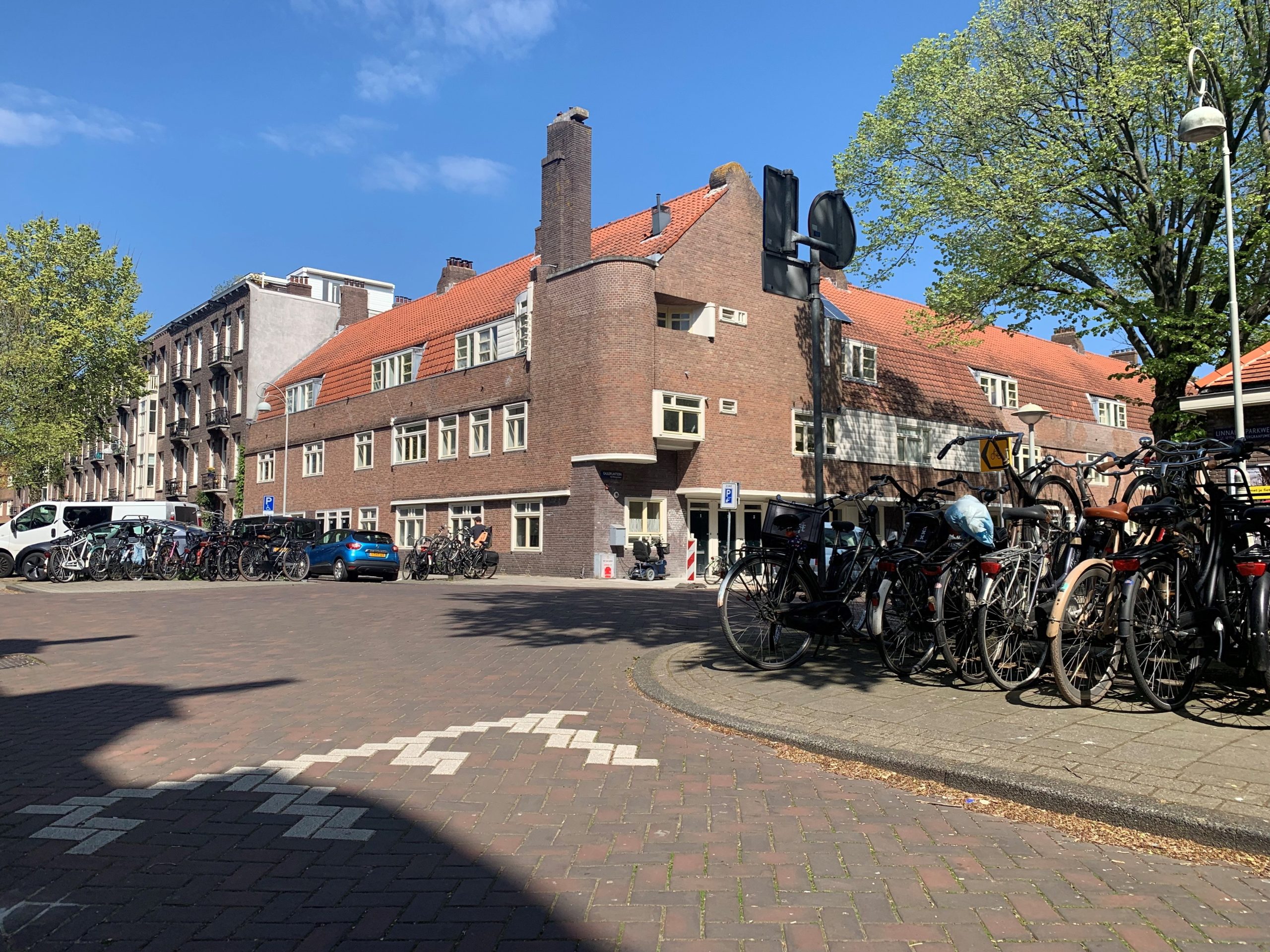 Woning aan de Linnaeusparkweg te Amsterdam | 2500.00 EUR