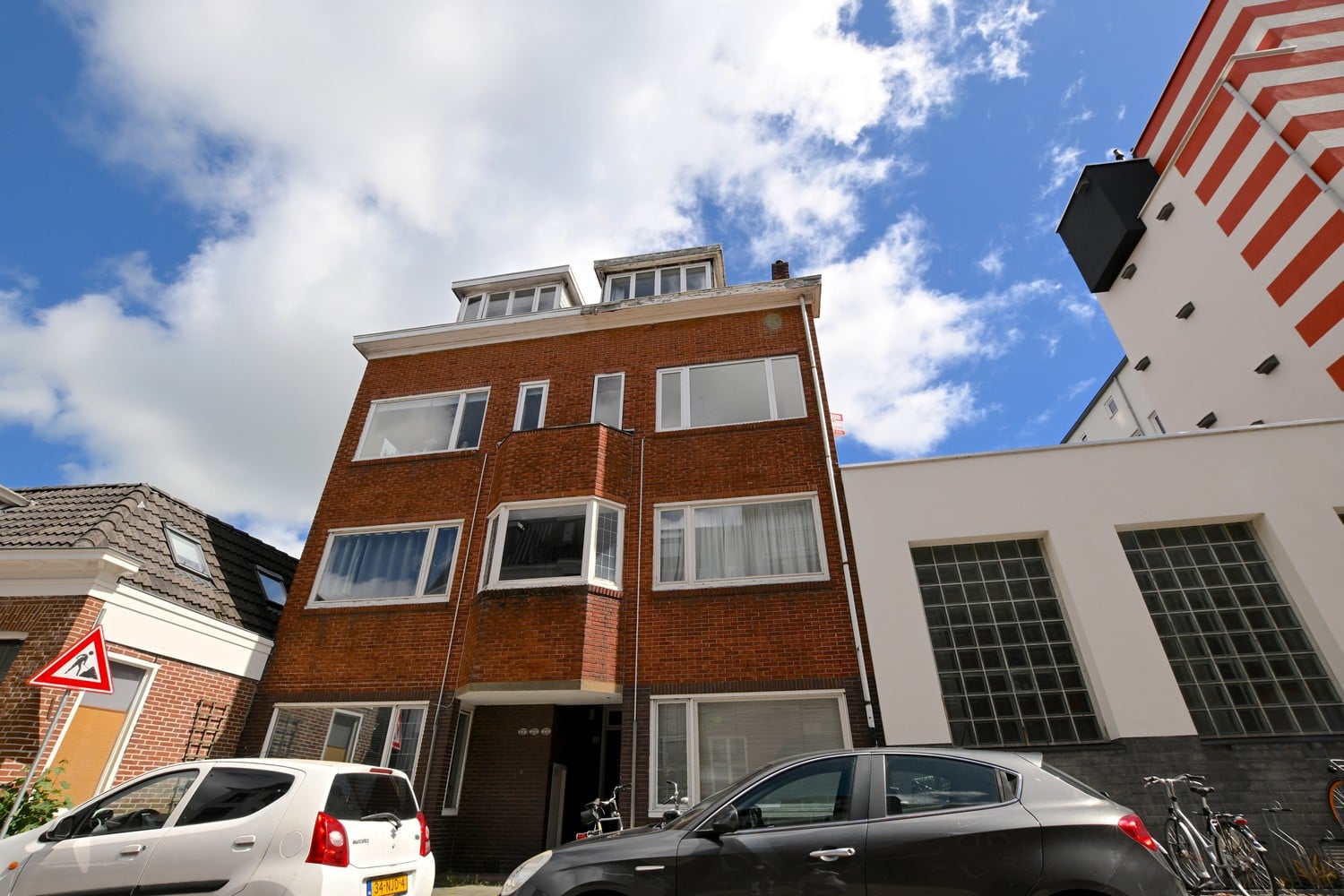 Woning aan de Moesstraat te Groningen | 1966.00 EUR