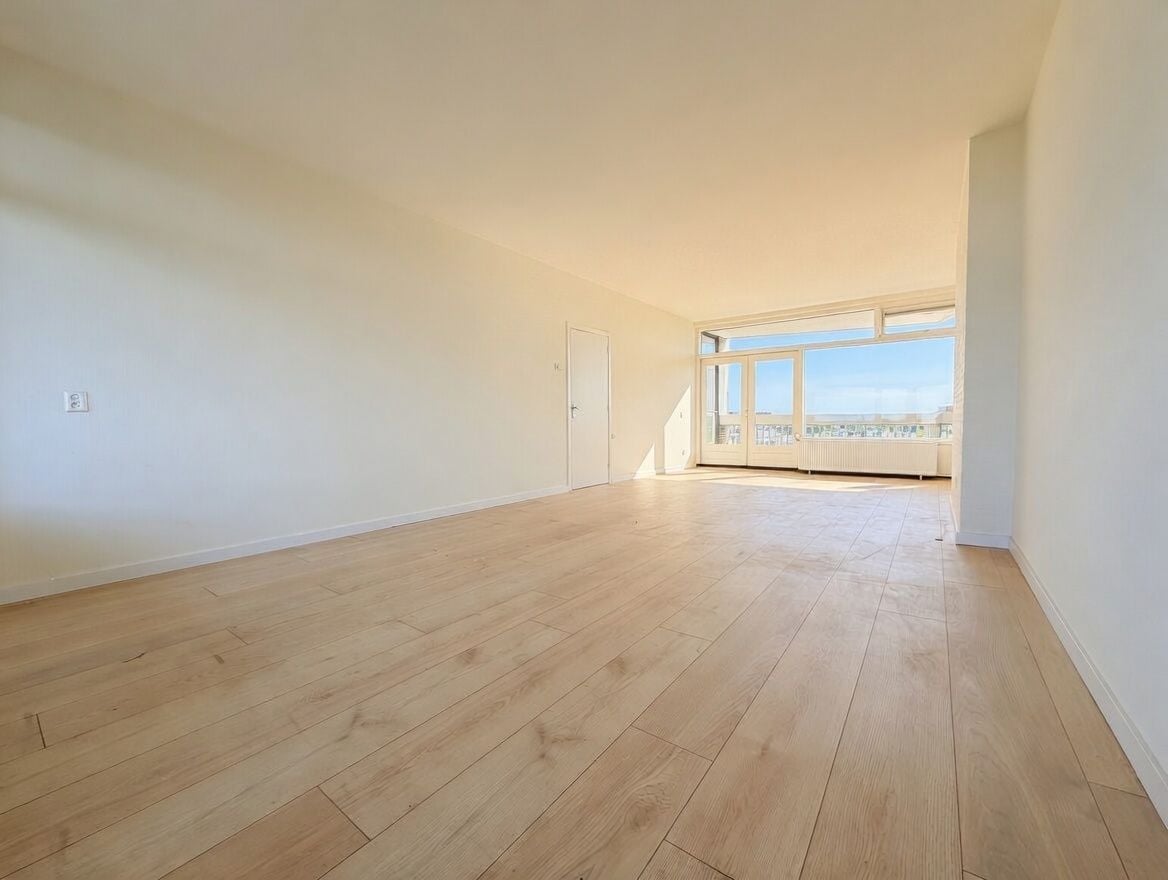 Woning aan de Stokroosstraat te Den Haag | 2055.00 EUR