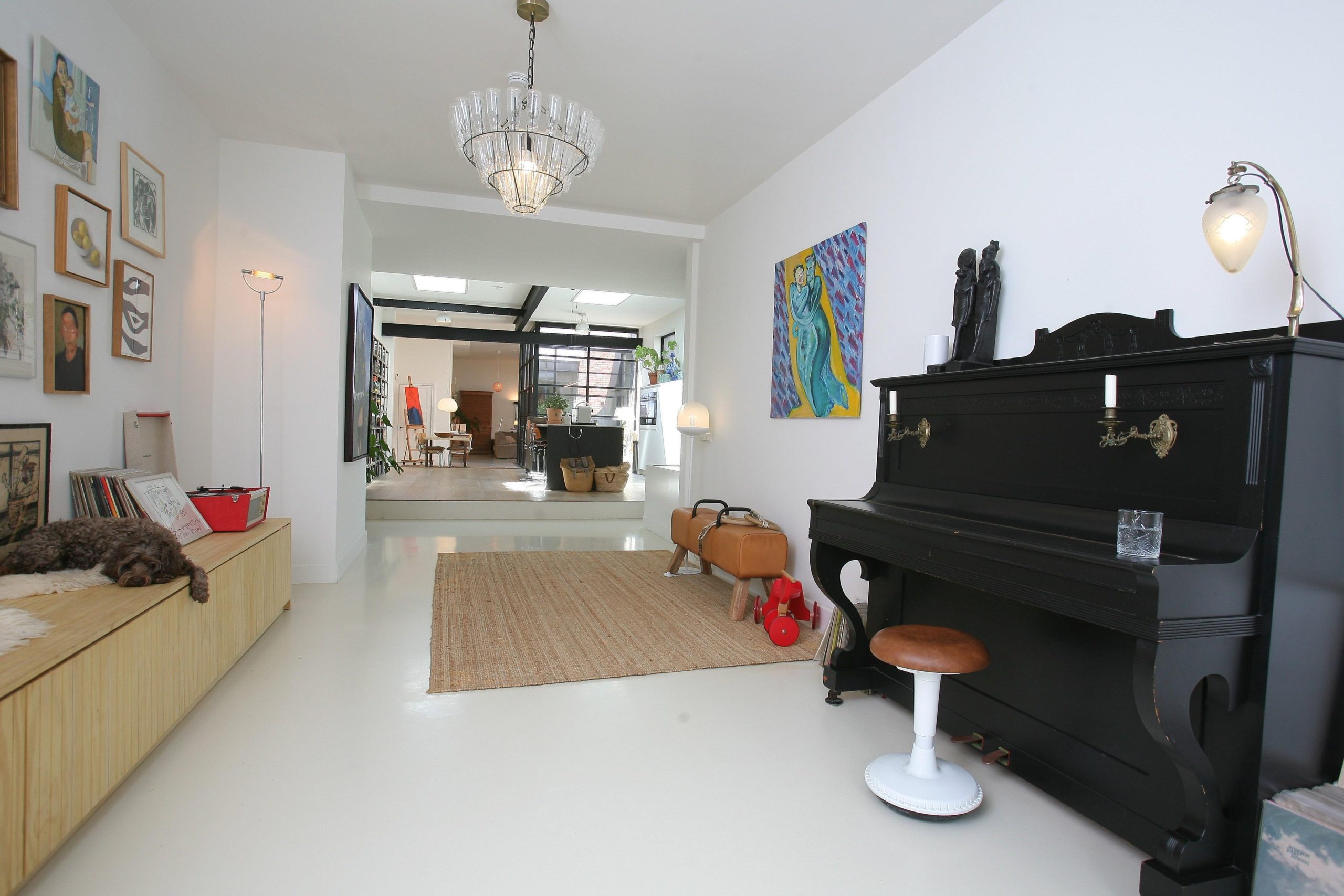 Woning aan de Tollensstraat te Den Haag | 3995.00 EUR