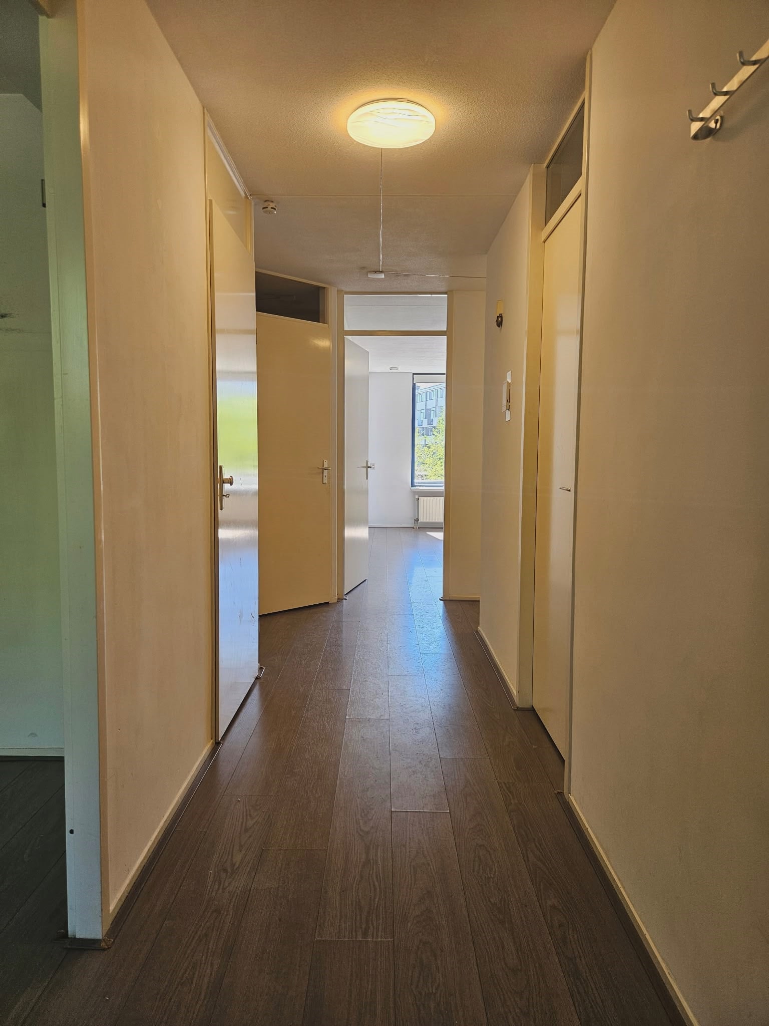 Woning aan de Van Ollefenstraat te Amsterdam | 1900.00 EUR