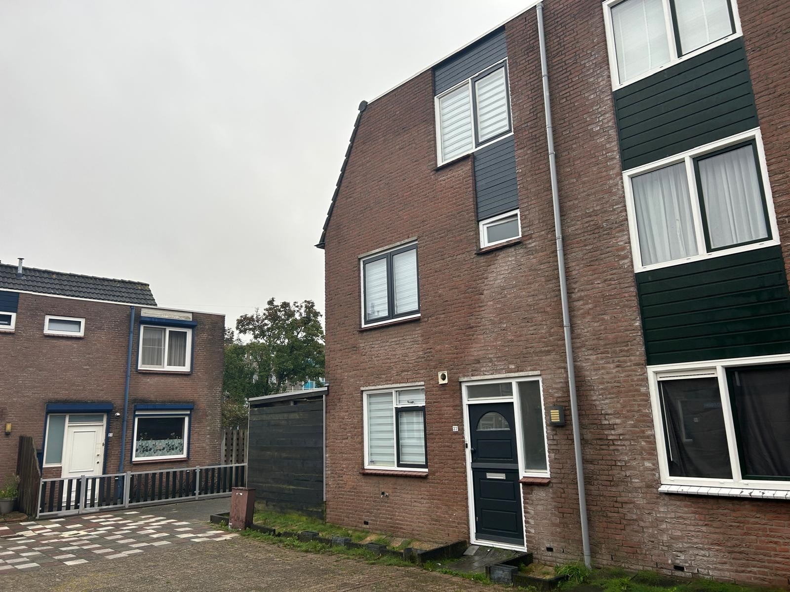 Woning aan de Walstroodonk te Spijkenisse | 2800.00 EUR