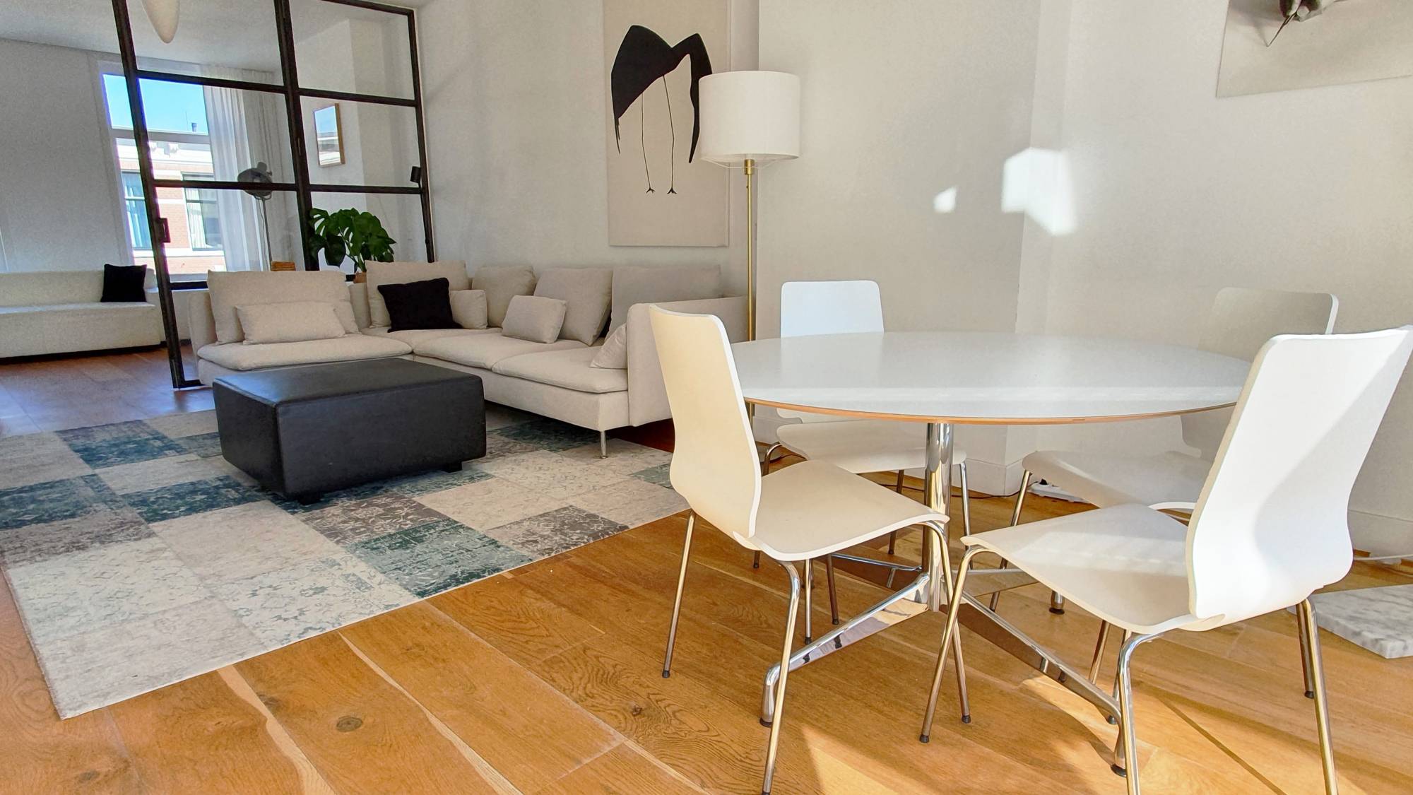 Woning aan de Weimarstraat te Den Haag | 2150.00 EUR