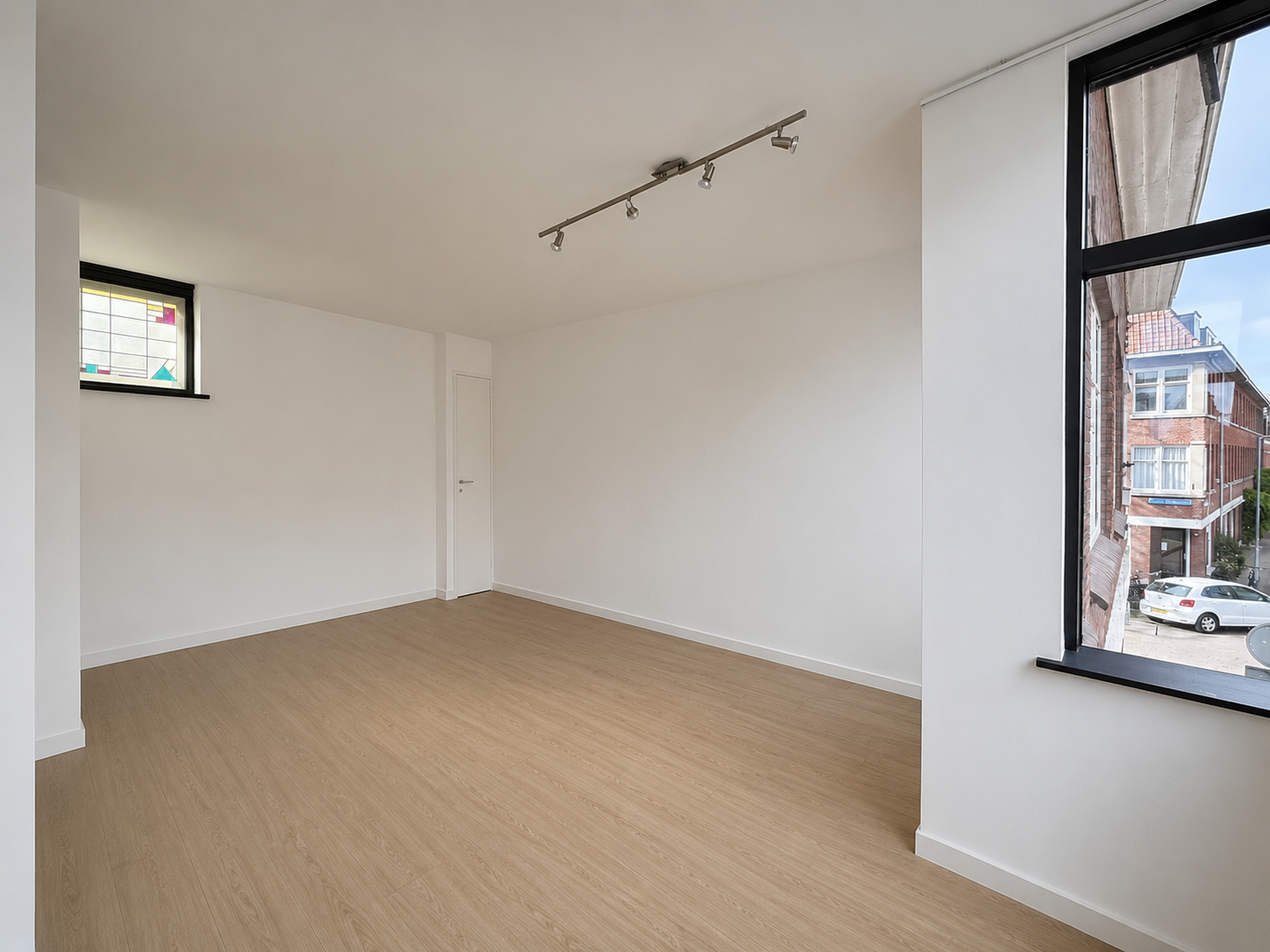 Woning aan de Willem van Hillegaersbergstraat te Rotterdam | 2250.00 EUR