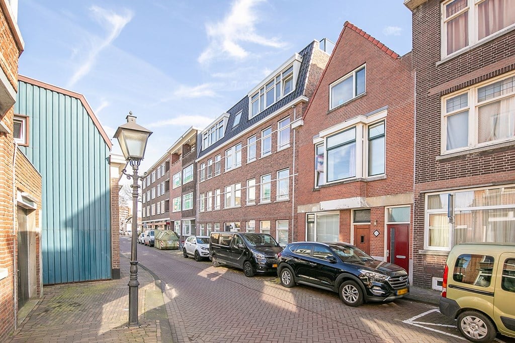 Woning aan de Zuidhoek te Rotterdam | 767.00 EUR