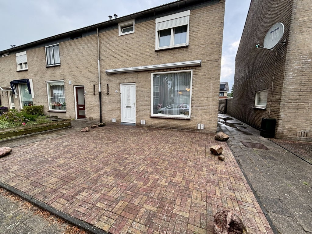James Rossstraat – huis – Enschede | 1495.00 EUR