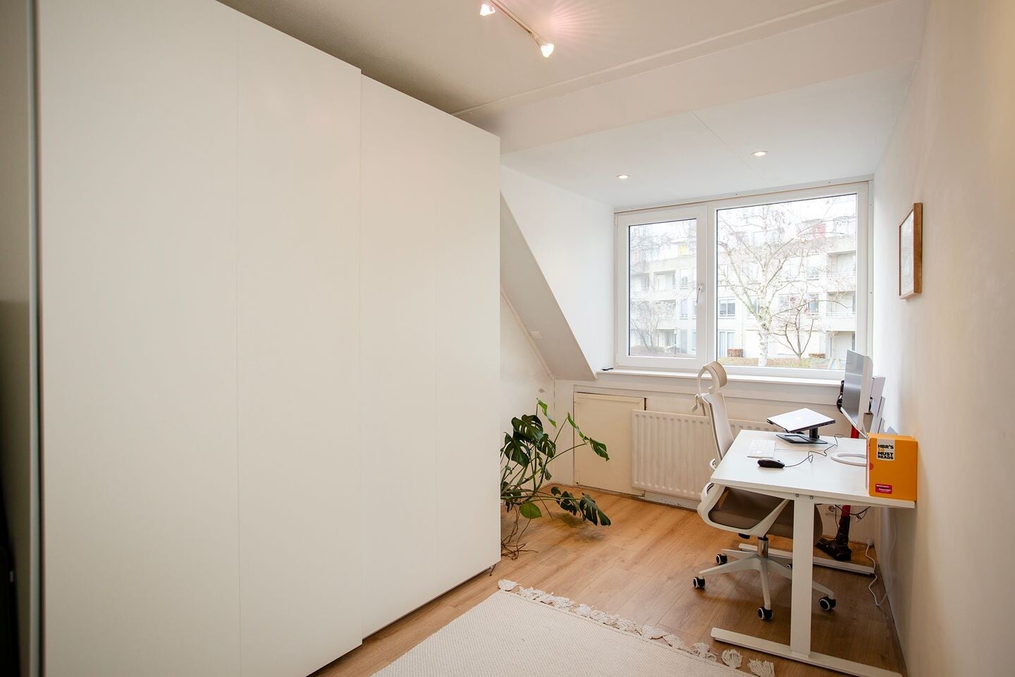 Woning aan de Amerongseberg te Utrecht | 2500.00 EUR