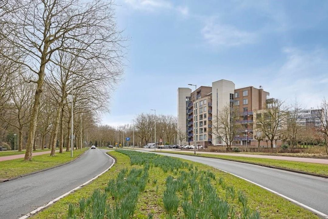 Woning aan de Beysterveld te Amsterdam | 4800.00 EUR