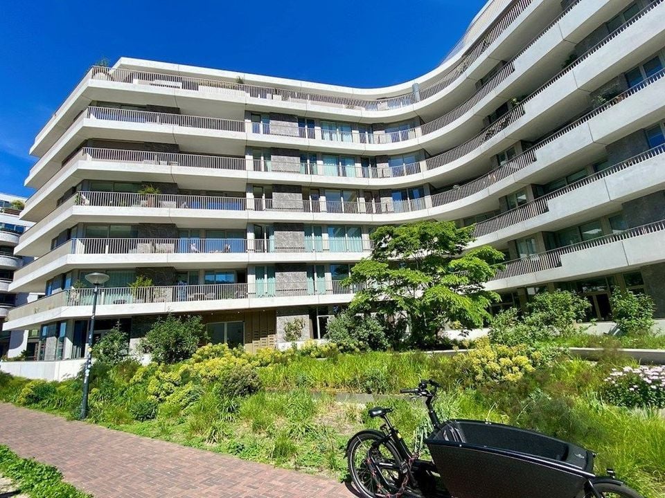 Woning aan de Céramiquelaan te Amsterdam | 2350.00 EUR