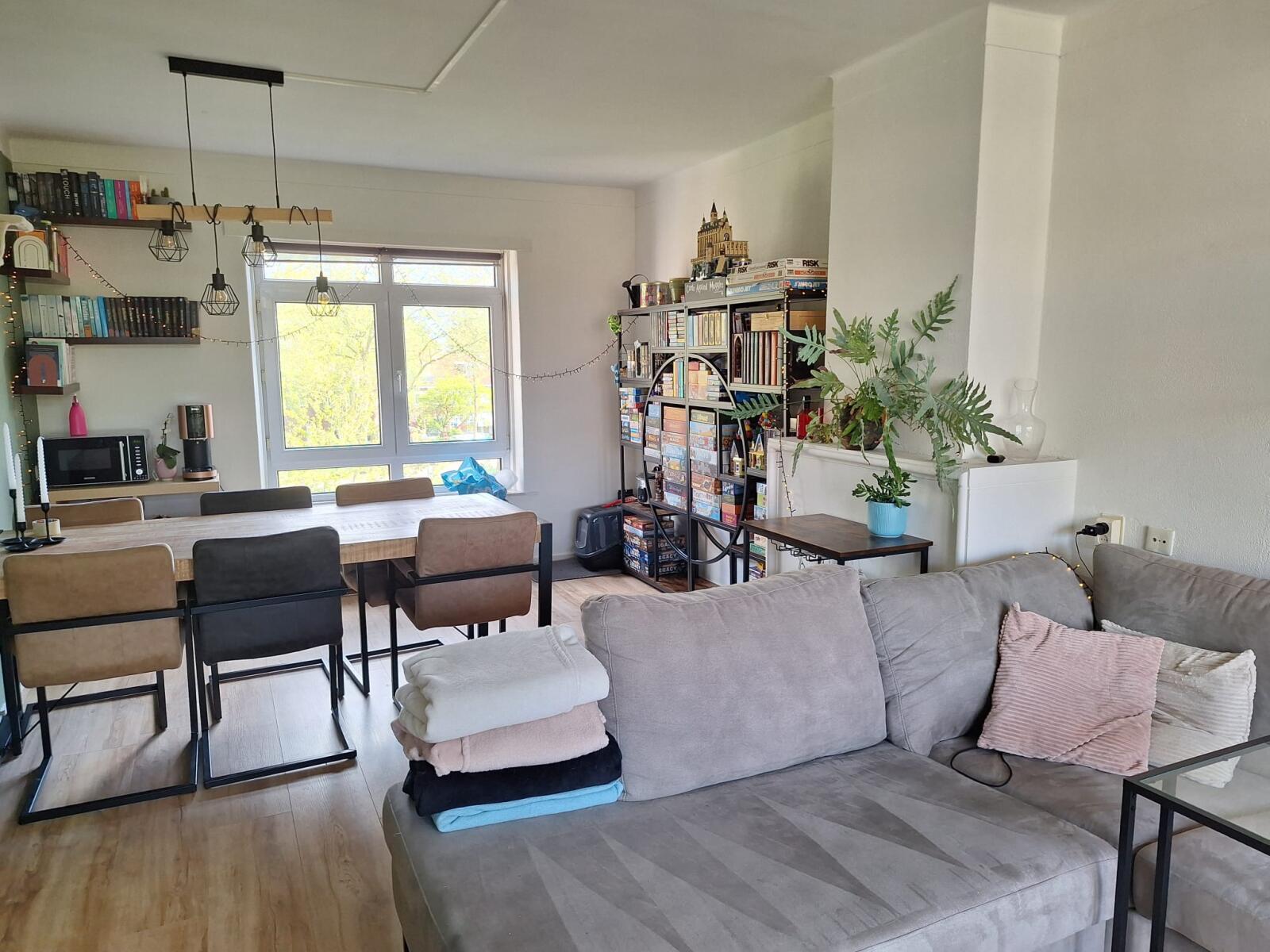 Woning aan de Graaf Engelbertlaan te Breda | 1100.00 EUR