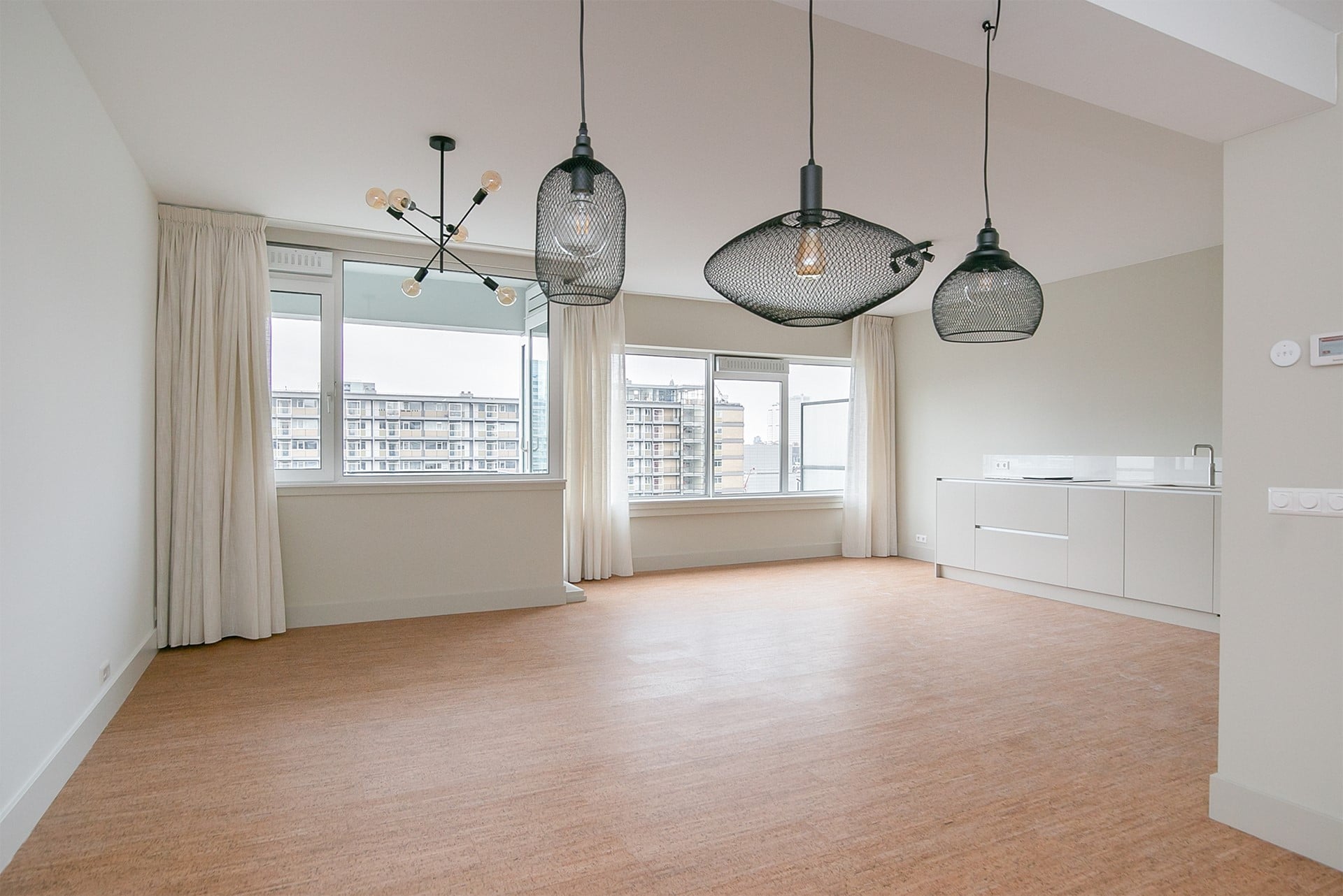 Woning aan de Kruiskade te Rotterdam | 2135.00 EUR