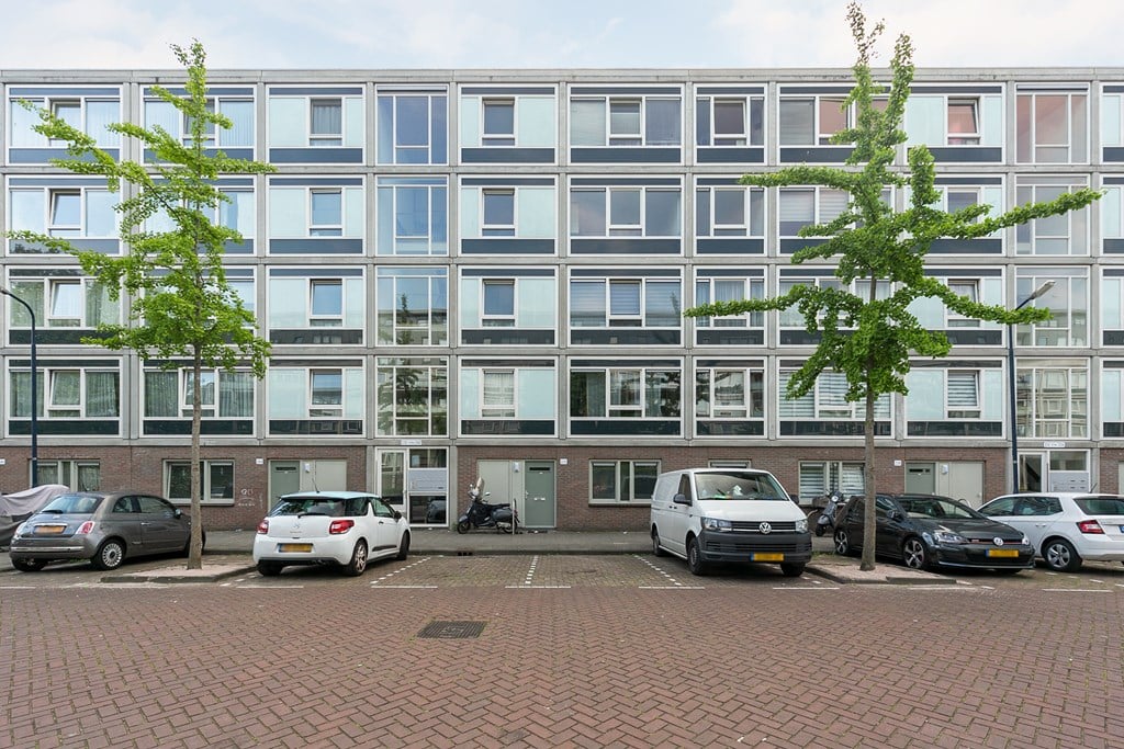 Woning aan de Lederambachtstraat te Amsterdam | 3000.00 EUR