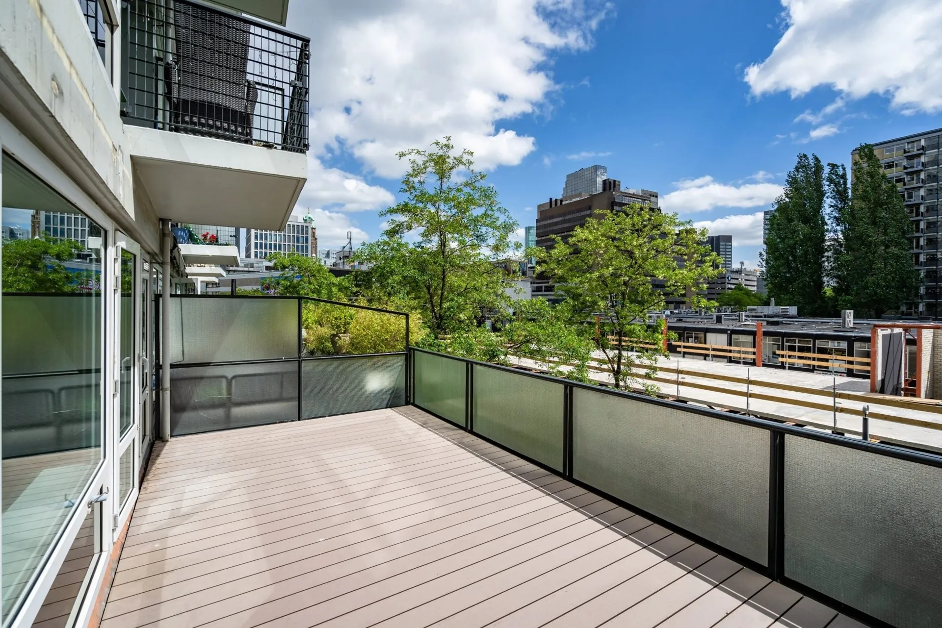 Appartement aan de Kruiskade – Rotterdam – €2100.00 p/m