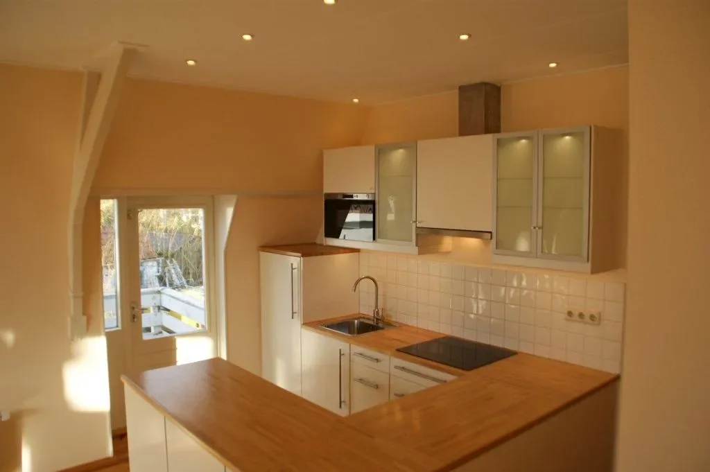 Dr. Schuitstraat – huis – Beverwijk | 1995.00 EUR