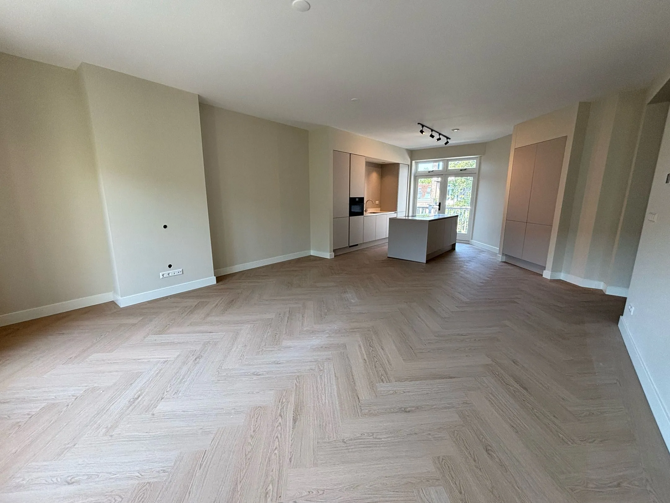 Woning aan de Breughelstraat te Amsterdam | 3950.00 EUR