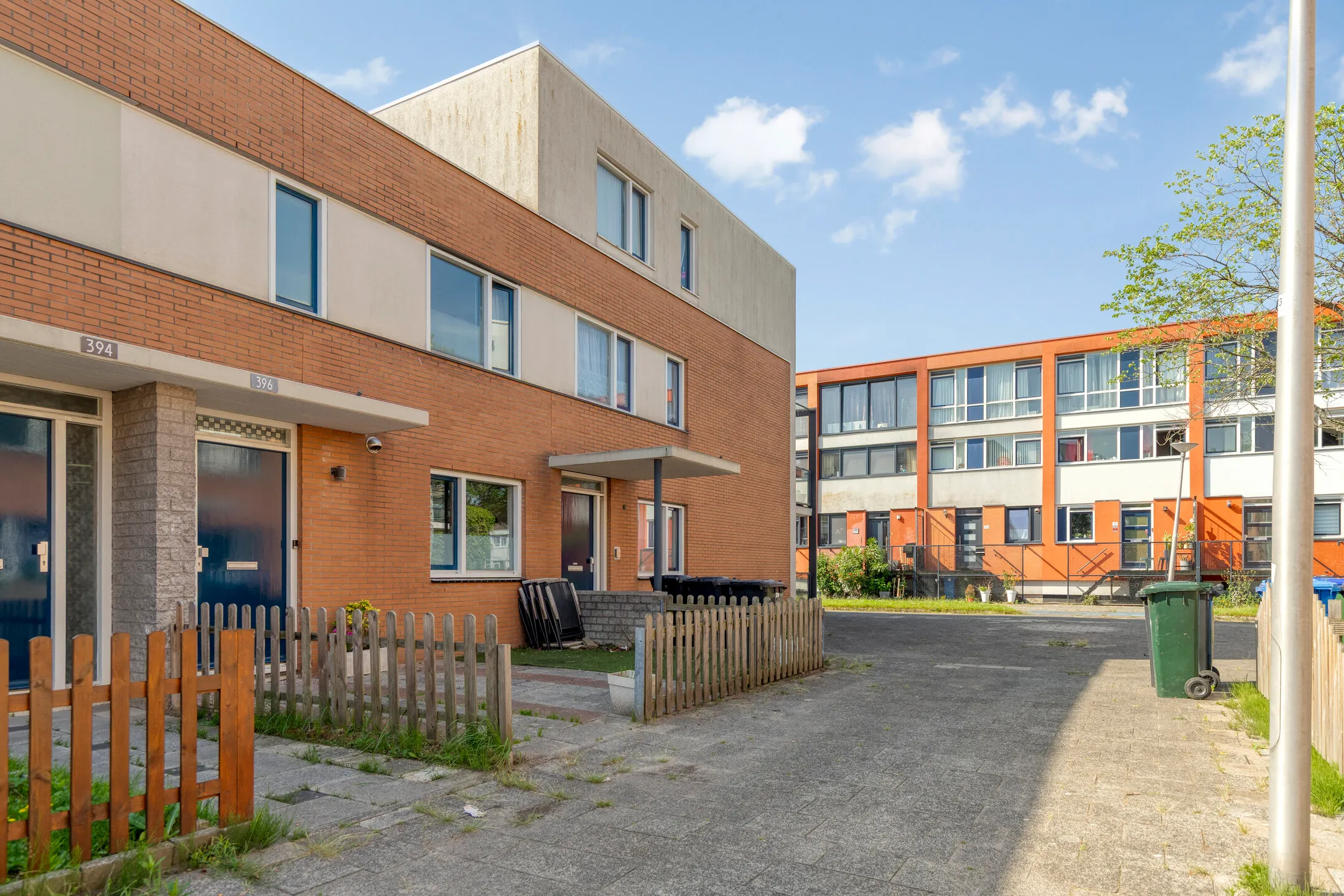 Woning aan de Digna Johannaweg te Hoogvliet Rotterdam | 1995.00 EUR