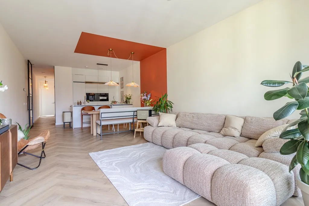 Woning aan de Distelweg te Amsterdam | 2950.00 EUR