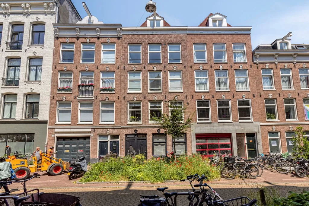 Woning aan de Eerste Jacob van Campenstraat te Amsterdam | 3100.00 EUR
