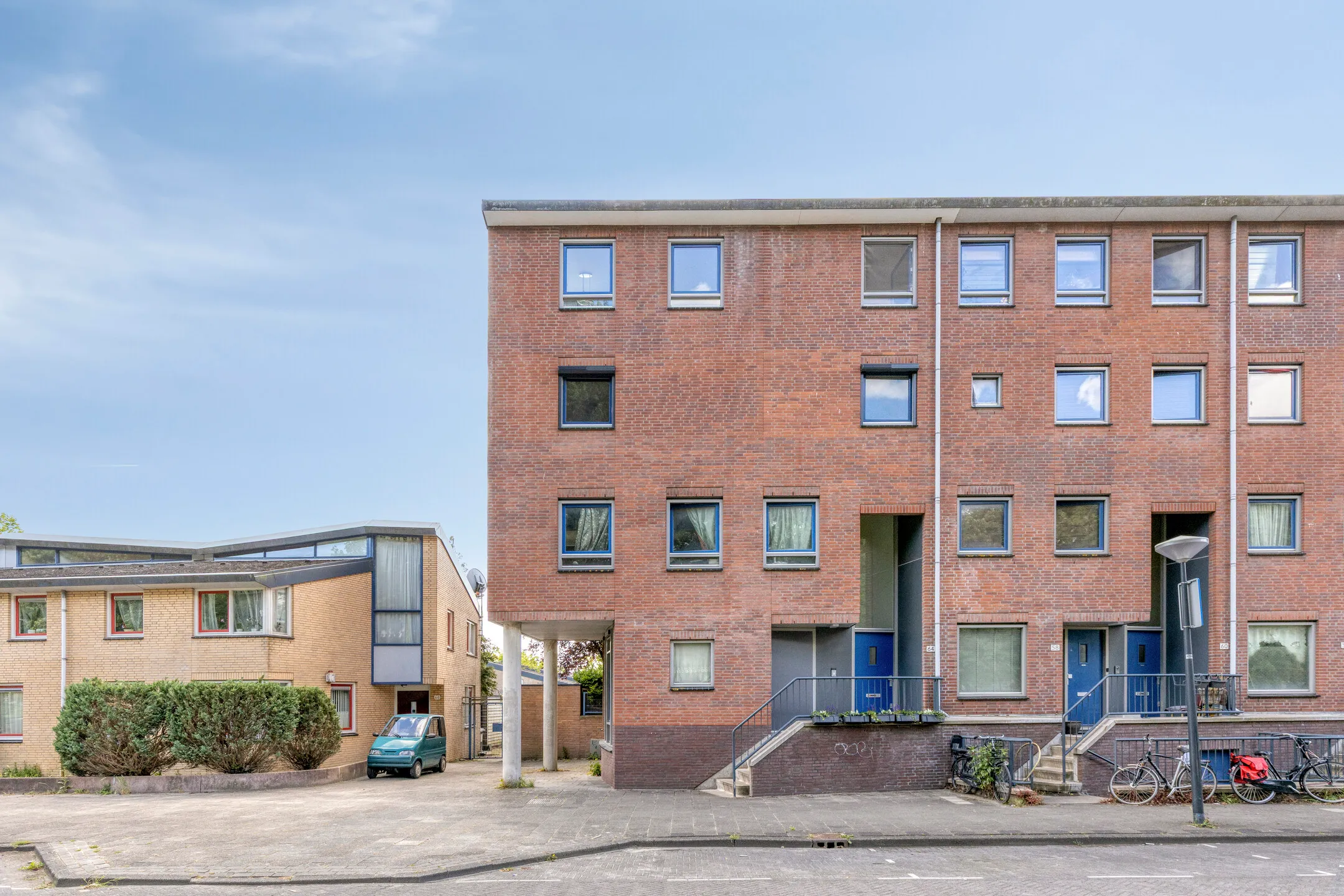 Woning aan de Groesbeekdreef te Amsterdam | 3345.00 EUR