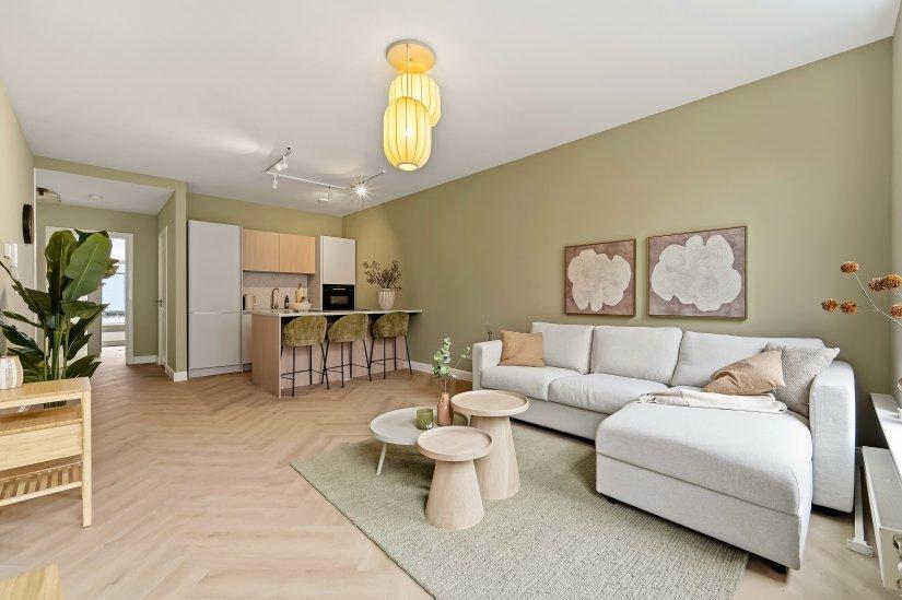 Woning aan de Herderinnestraat te Den Haag | 2400.00 EUR