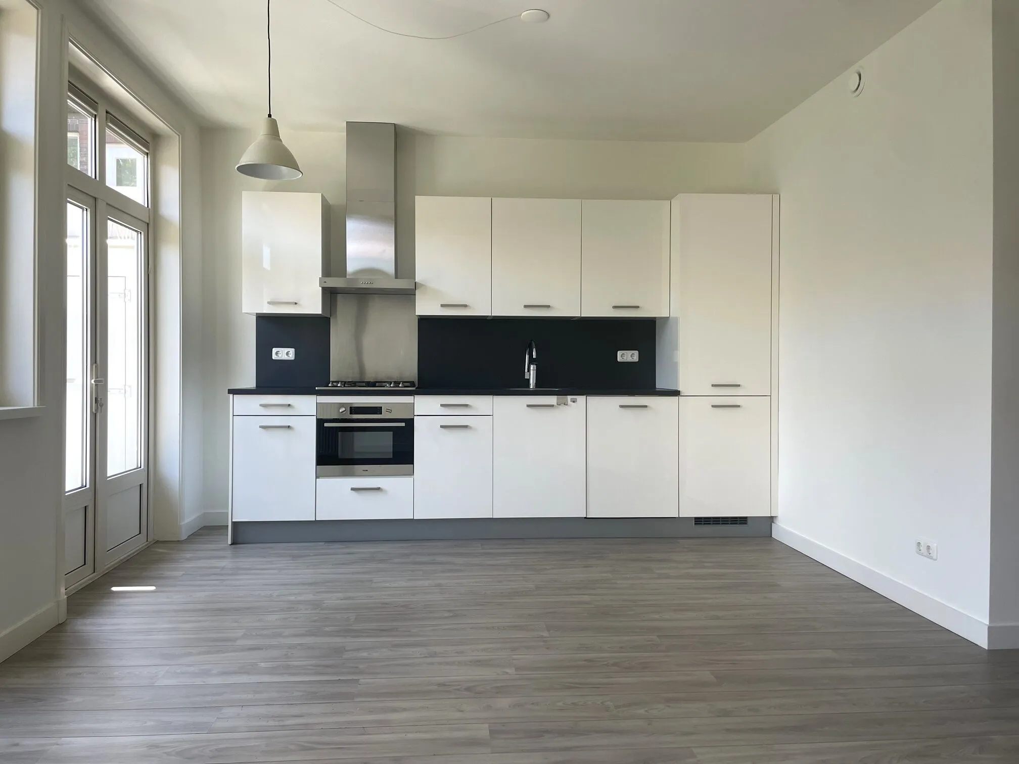 Woning aan de Joos de Moorstraat te Amsterdam | 2995.00 EUR