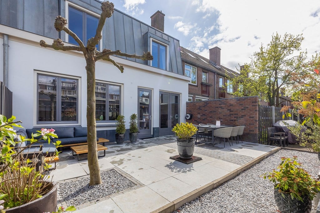 Woning aan de Linnaeusdwarsstraat te Amsterdam | 5000.00 EUR