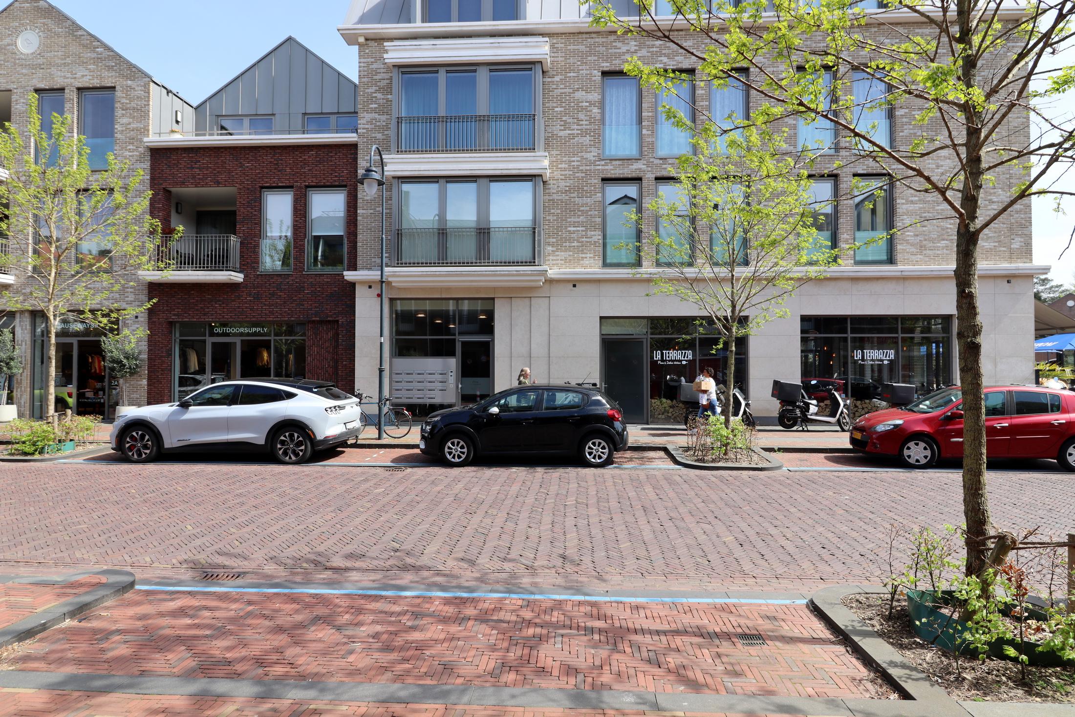Woning aan de Melchiorlaan te Bilthoven | 2500.00 EUR