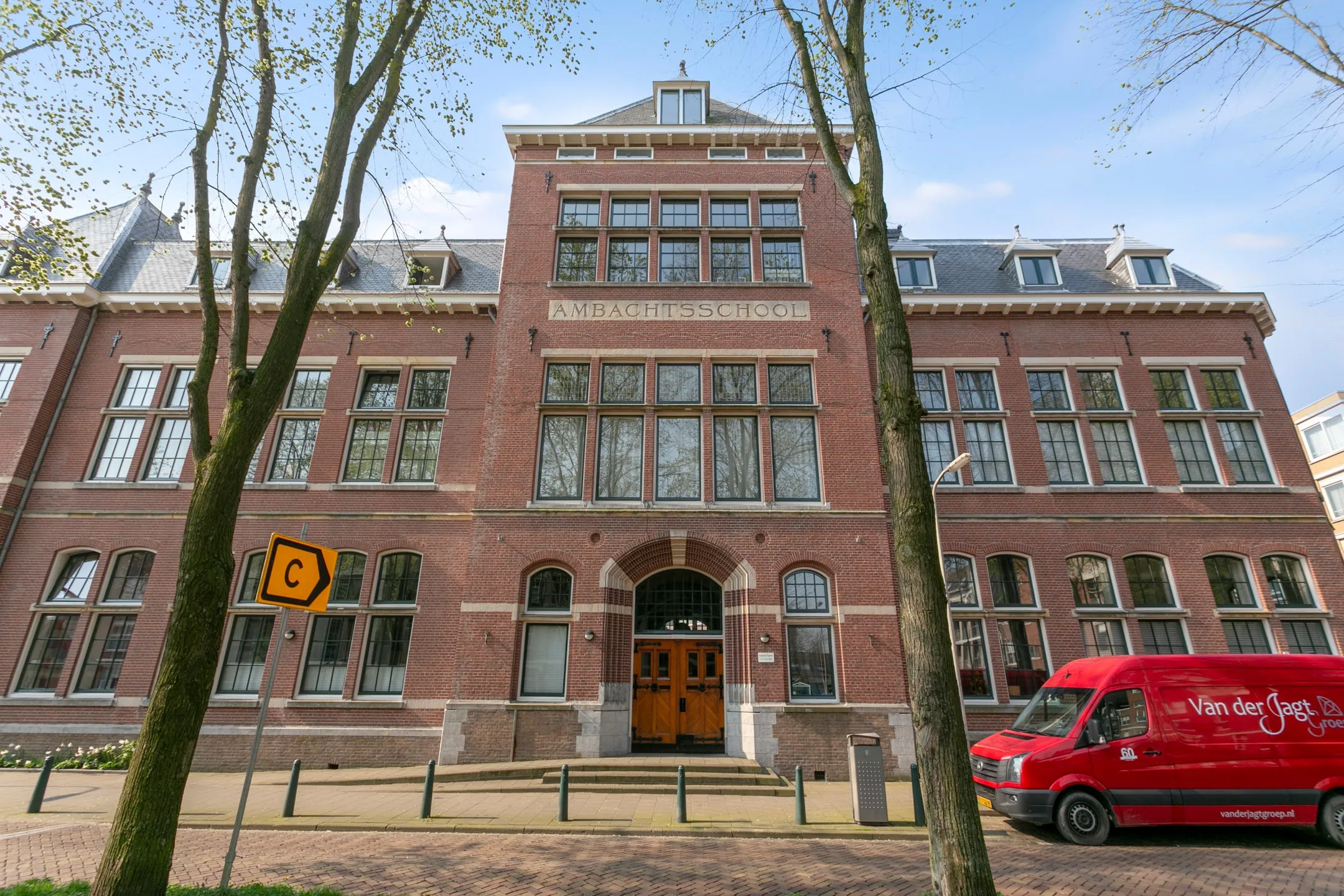 Woning aan de Nieuwe Haven te Den Haag | 2650.00 EUR