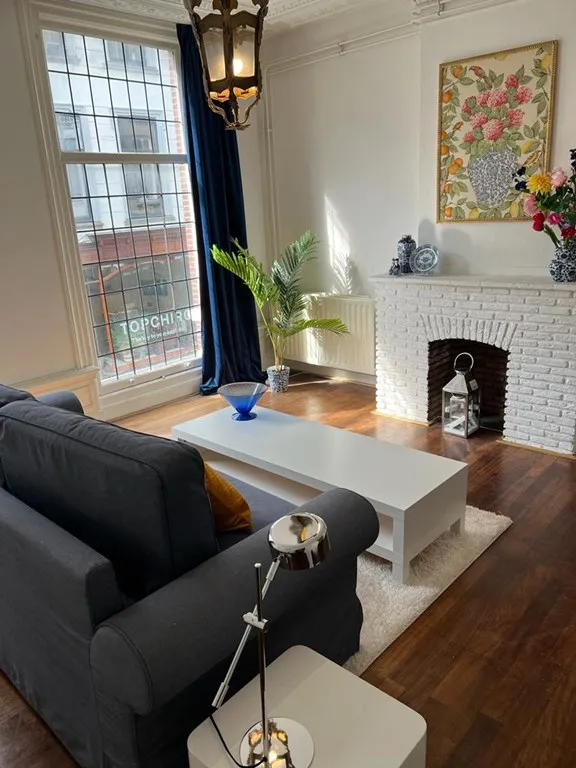 Woning aan de Noordeinde te Den Haag | 2495.00 EUR