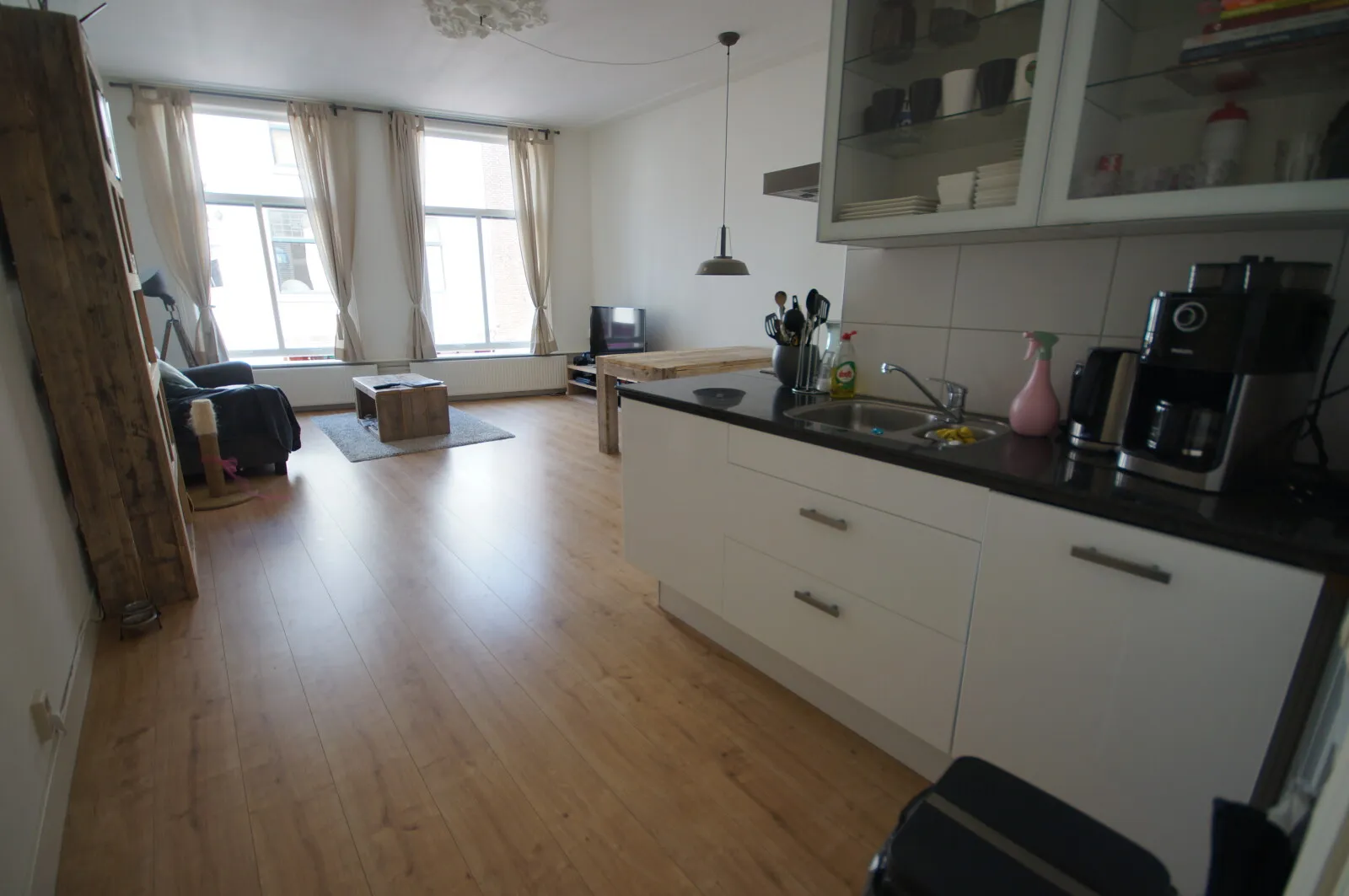 Woning aan de Schapensteeg te Leiden | 2300.00 EUR