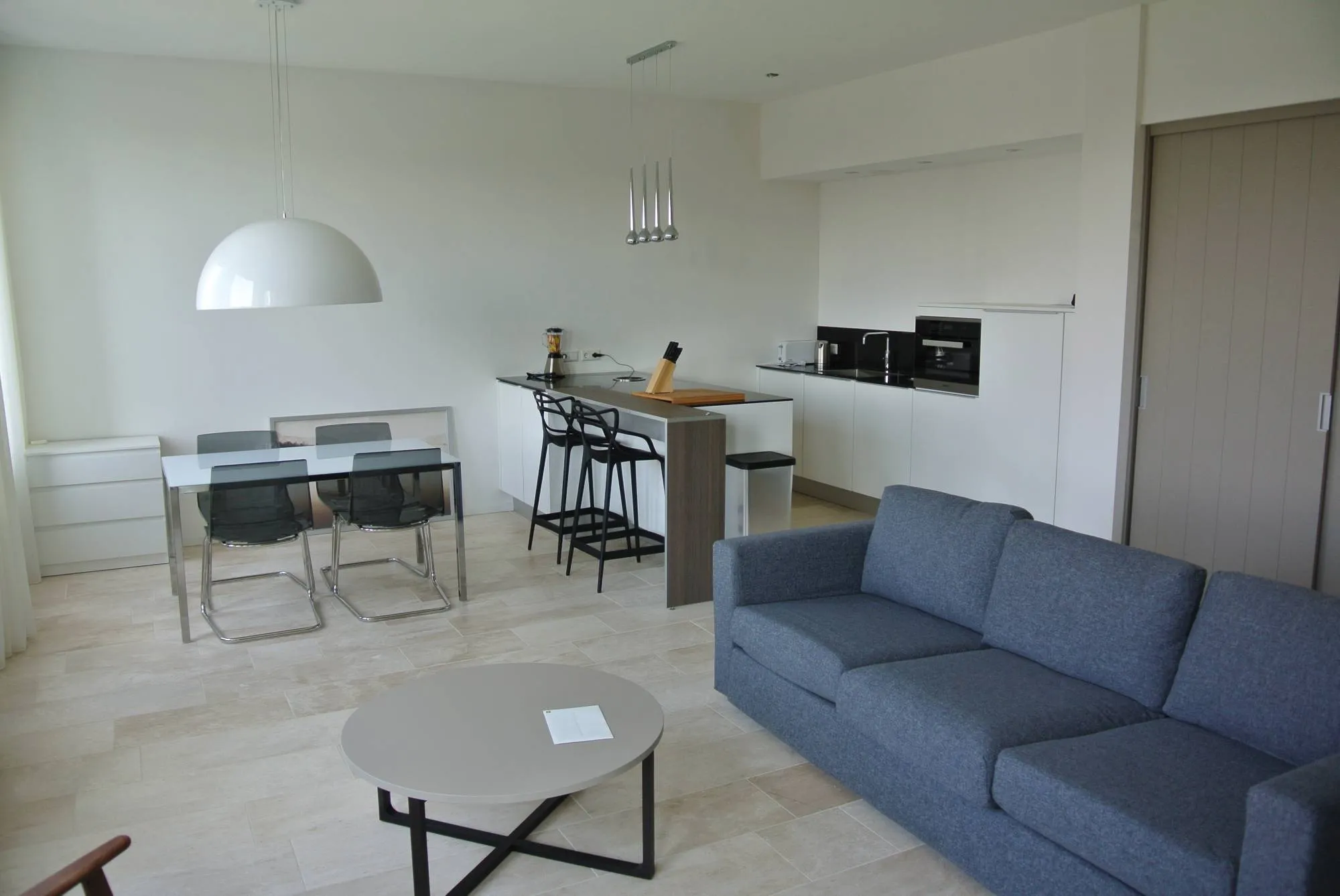Woning aan de Stadhoudersplantsoen te Den Haag | 2200.00 EUR
